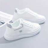 Baskets blanches chic confort léger